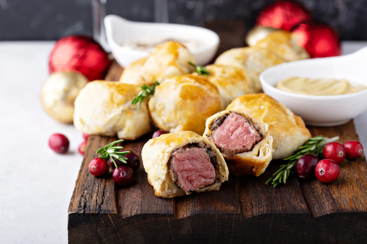 Une assiette de bouchée à la reine