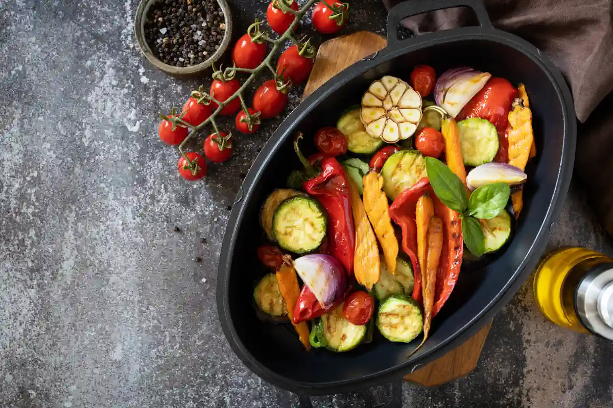 Un plat de ratatouille